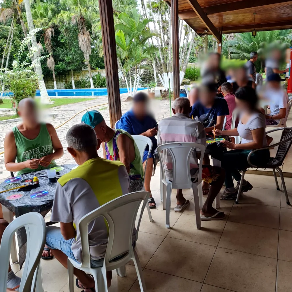 Atividade coletiva em ambiente de convivência